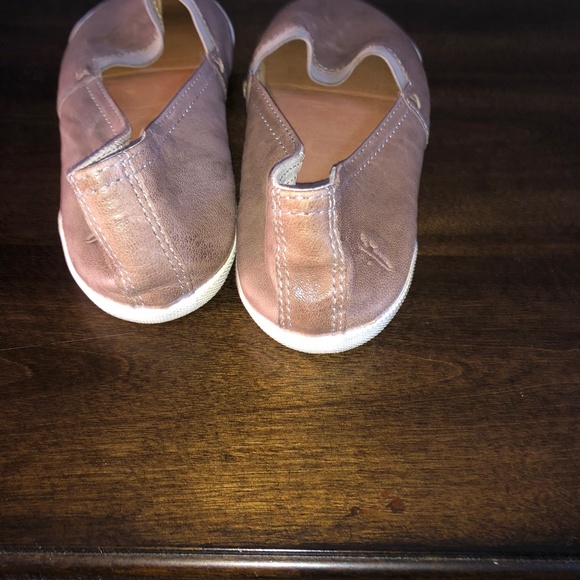 Frye Melanie Slip On Size 6.5 and 7 Grey Shoes - Picture 15 of 16